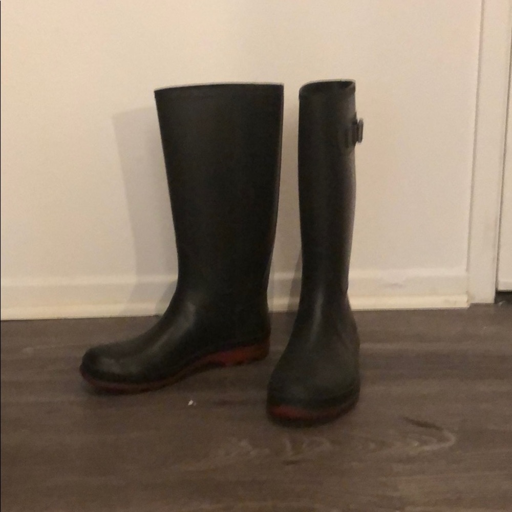 Rain boots
